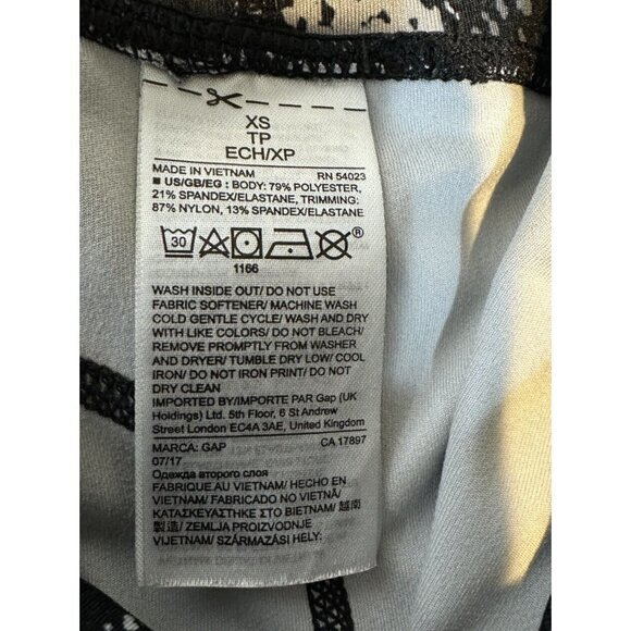 GAP FIT Women's black gray leggings with sheer mesh panel, sz XS, EUC - Picture 6 of 6